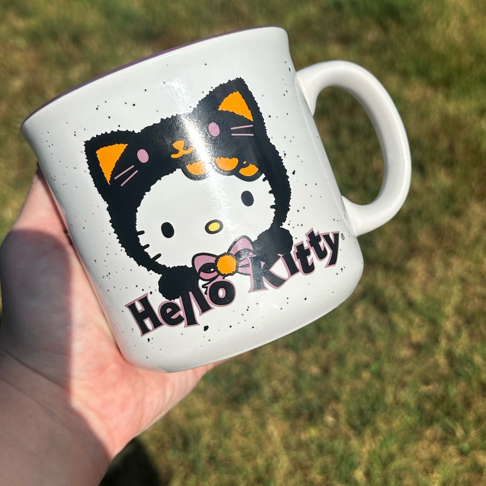 Halloween hello kitty 20 oz stoneware coffee mug